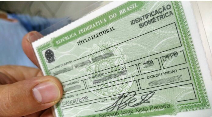 JUSTIÇA ELEITORAL REFORÇA A IMPORTÂNCIA DE MANTER O TÍTULO REGULARIZADO E OFERECE SERVIÇOS GRATUITOS