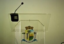 VEREADORES AGRADECEM VOTOS E APOIO A CANDIDATOS NAS ELEIÇÕES DURANTE SESSÃO DA CÂMARA