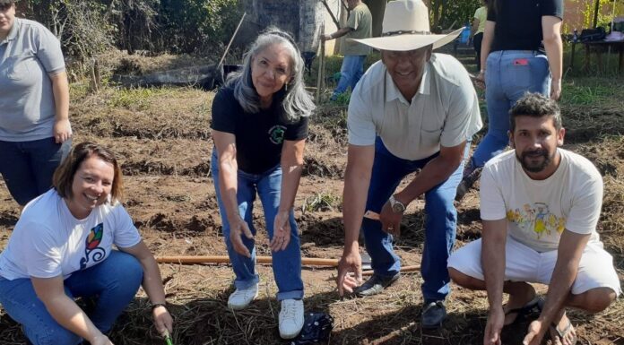 TERREIRO DE UMBANDA, ASSEMBLEIA DE DEUS E CONSELHO DA COMUNIDADE IMPLANTAM HORTA COMUNITÁRIA COM APOIO DA ITAIPÚ