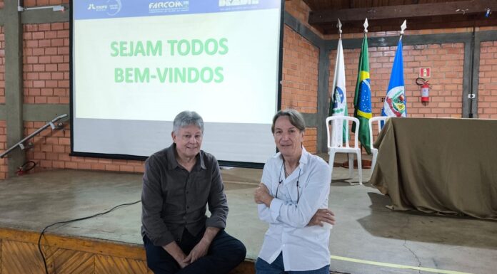 CRUZEIRO FM PARTICIPA DE ENTREGA DE EQUIPAMENTOS E FORTALECE FORMAÇÃO DE LOCUTORES COMUNITÁRIOS NO PARANÁ