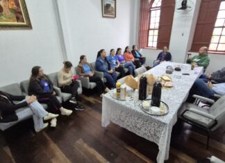 REUNIÃO COM DIRETORAS DOS CMEIS DISCUTE DESAFIOS DA EDUCAÇÃO INFANTIL