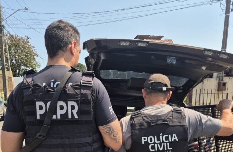 HOMEM É PRESO EM FLAGRANTE APÓS QUEIMAR ROUPAS E OBJETOS DA COMPANHEIRA EM PALMEIRA