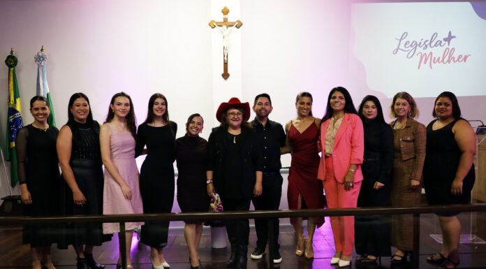 PROJETO LEGISLA + MULHER FORMA PARTICIPANTES PARA AMPLIAR PRESENÇA FEMININA NA POLÍTICA